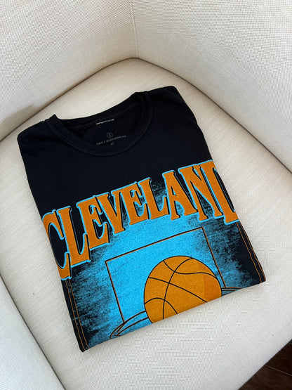 Cleveland Basketball 80s Style T-shirt - Black