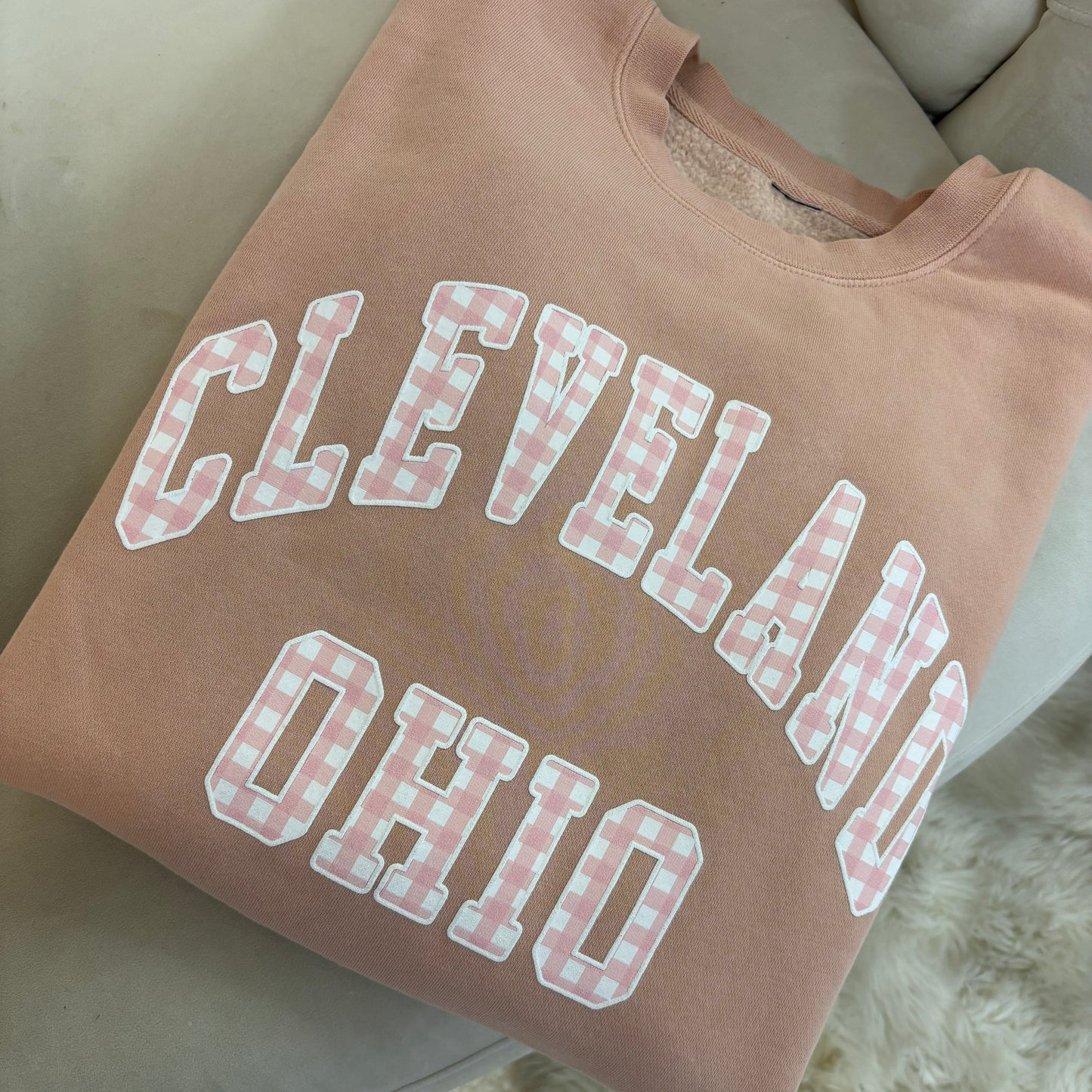 Cleveland Ohio Plaid Sweatshirt - Dusty Pink
